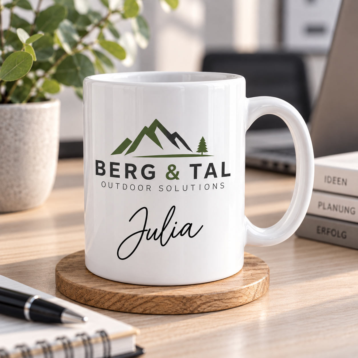 Personalisierte Tasse mit eigenem Logo & Namen